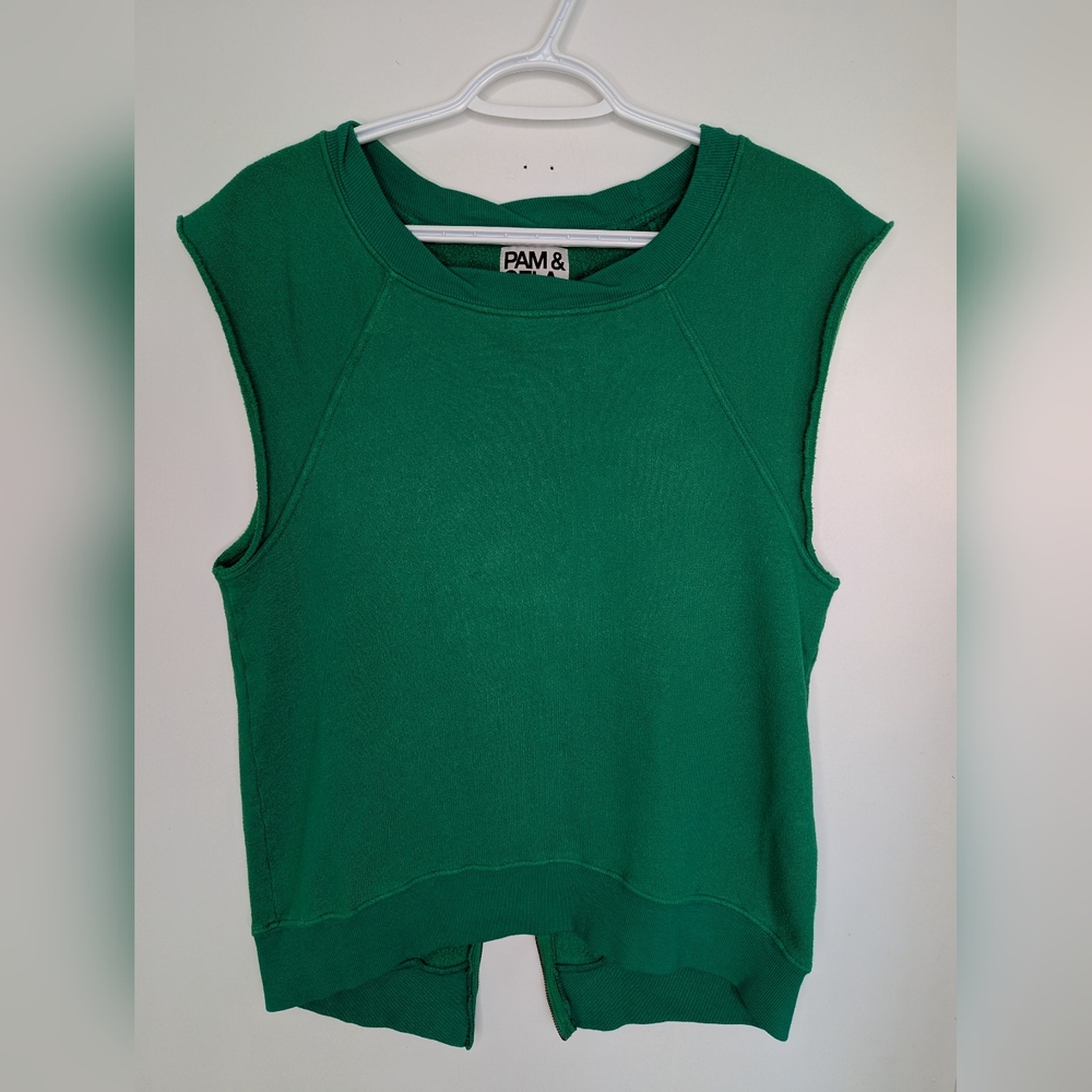 PAM & GELA Green Sleeveless Sweatshirt Woman’s Medium